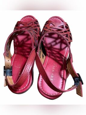 Very Volatile Red Geometric Cutout Slingback Sandals Size 8